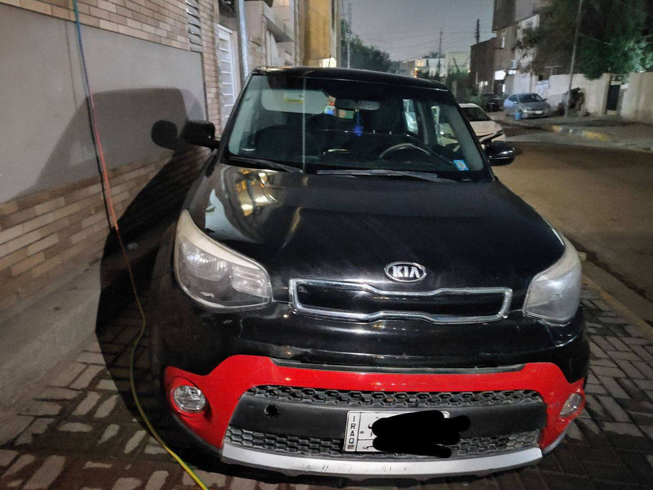 سيارة صول للبيع
موديل 2016
ماشية 61500 ميل 
سيارة ماشية قليل مقارنة بموديلها 
وارد امريكي 
بالعراق ما مضروبة
قبل فترة فحصت گير ومحرك واثنينهن نظيفات
السعر 115 ورقة وبيها مجال للطيبين
رقم الهاتف ***********
