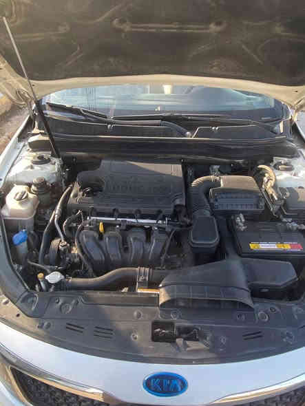 السلام عليكم كيا اوبتما2011 خليجي 
ابيض صدفي فول مواصفات ماعدا  
بنوراما والبصمه
كامرة خلفية
كشنات خزن 
حساسات خلفية 
شفتات ستيرن
تحكم ستيرن
اشاير بالمري 
مثبت سرعة
باتري جديد   
تخم تاير جديد 
سونار مرفق بل منشور باب مبدله وكاله اصلي ورش جاملغ الخلفي اثر شخوط لوحات نكليزي 
العنوان ذي الرفاعي 
السعر ١٢٠ 
***********
