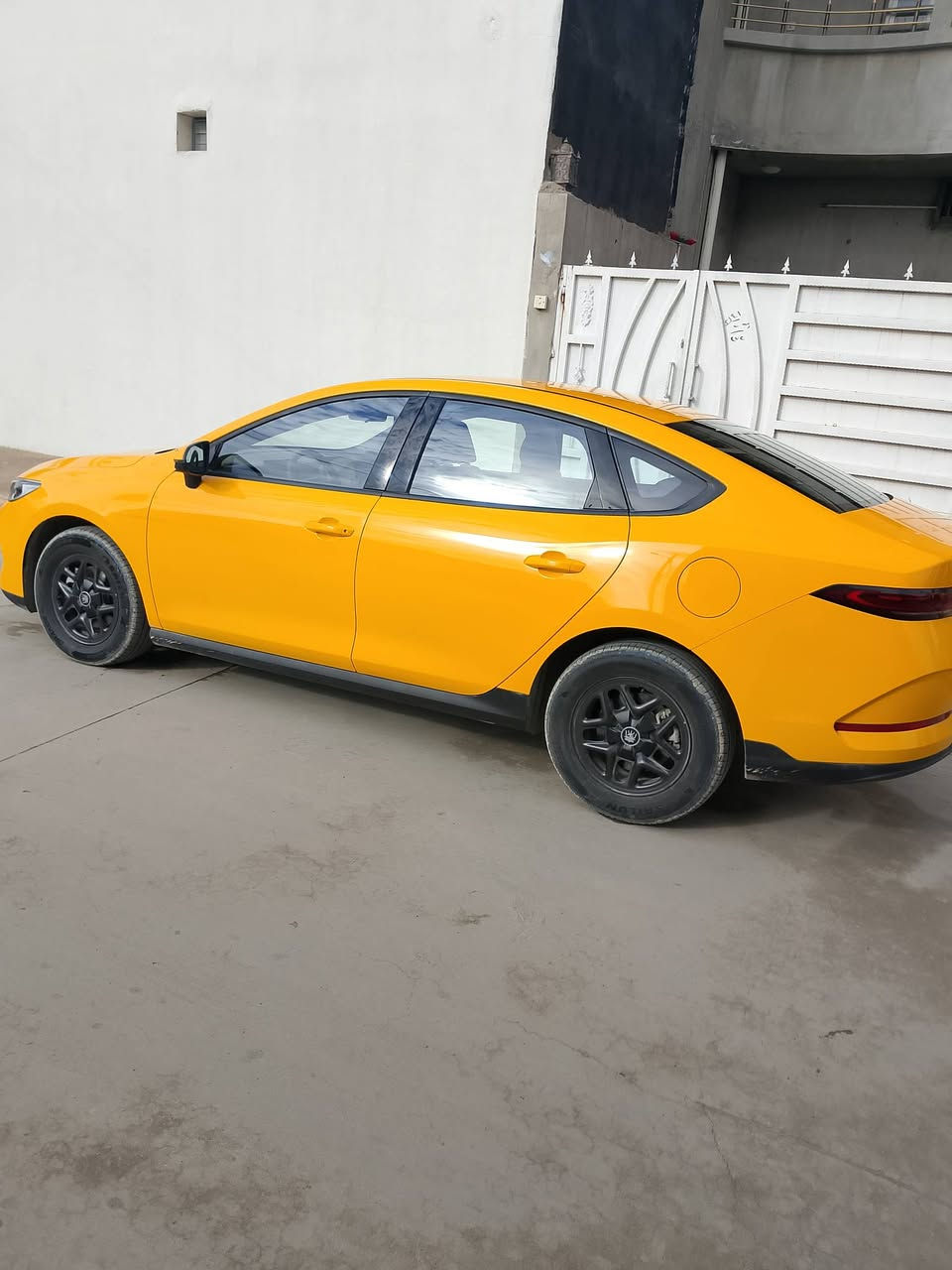 سياره للبيع نوع بي واي دي موديل 2025 . السياره كلين ماشيه 9 ألف كيلو متر للأستفسار الاتصال على الرقم ***********
