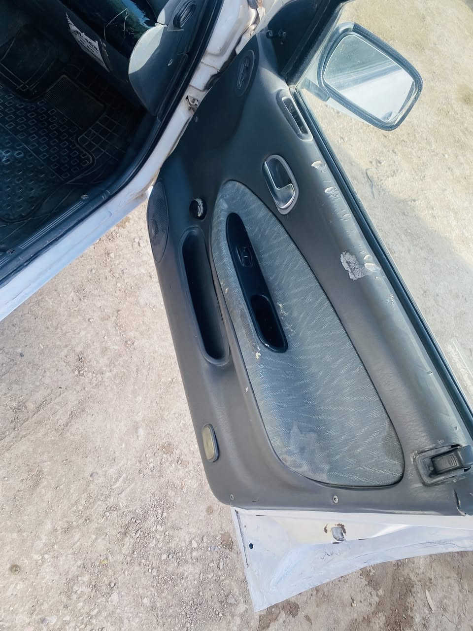 سلام عليكم كيا سيفيا موديل 95 رقم دولي بغداد مكينه وكير وحداديه وكهربائيات فول تخم تاير تبريد نقص بس غاز بيه رشات صبغ  اثر جراد  سياره بدون ضربه  قماره  بلاديه تحويل مباشر مكانه سياره واسط صويره سعر 36وبيه مجال للاتصال ***********//***********
