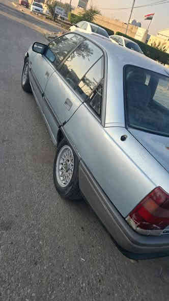 السلام وعليكم اوميكا حجم ٢٠ محرك نظيف طخم تاير جديد كهربائيات شغاله رقم ألماني شرط تحويل  موديل ١٩٨٨ موبايل
السعر ٣٥ وبيها مجال
 ***********
