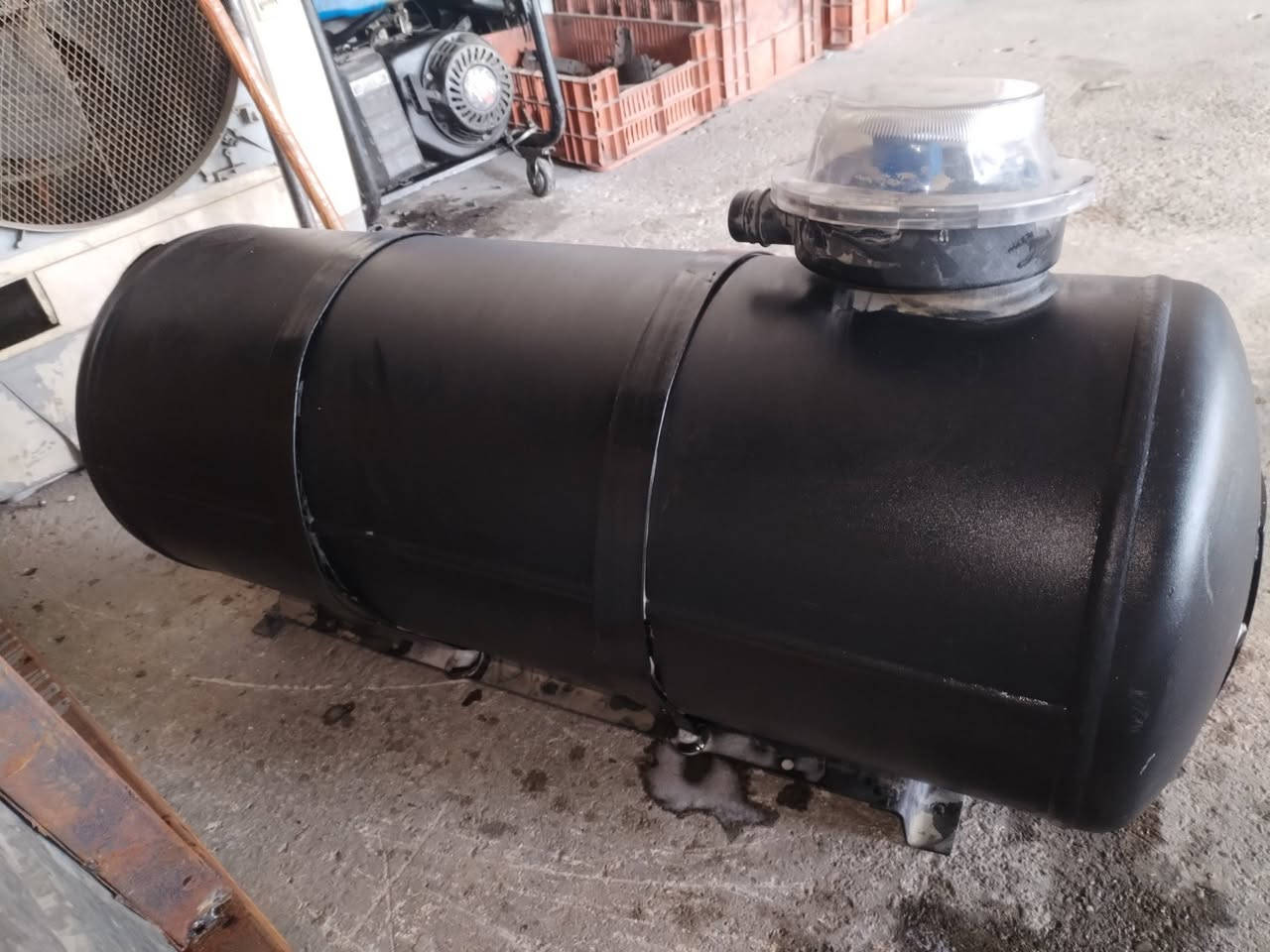 السلام عليكم بطل غاز 60لتر للبيع السعر 165 وبي مجال مكاني كركوك ***********
