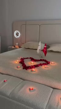 سرير ١٤٠ • كنتور ٣٣٥ • ميز تواليت ١٣٠×١٧٥