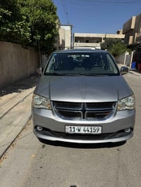 مراوس فقط دوج كرفان 2015 بغداد جاهزه  وحادثها جاملغ خلفي ايسر ابواب وص...