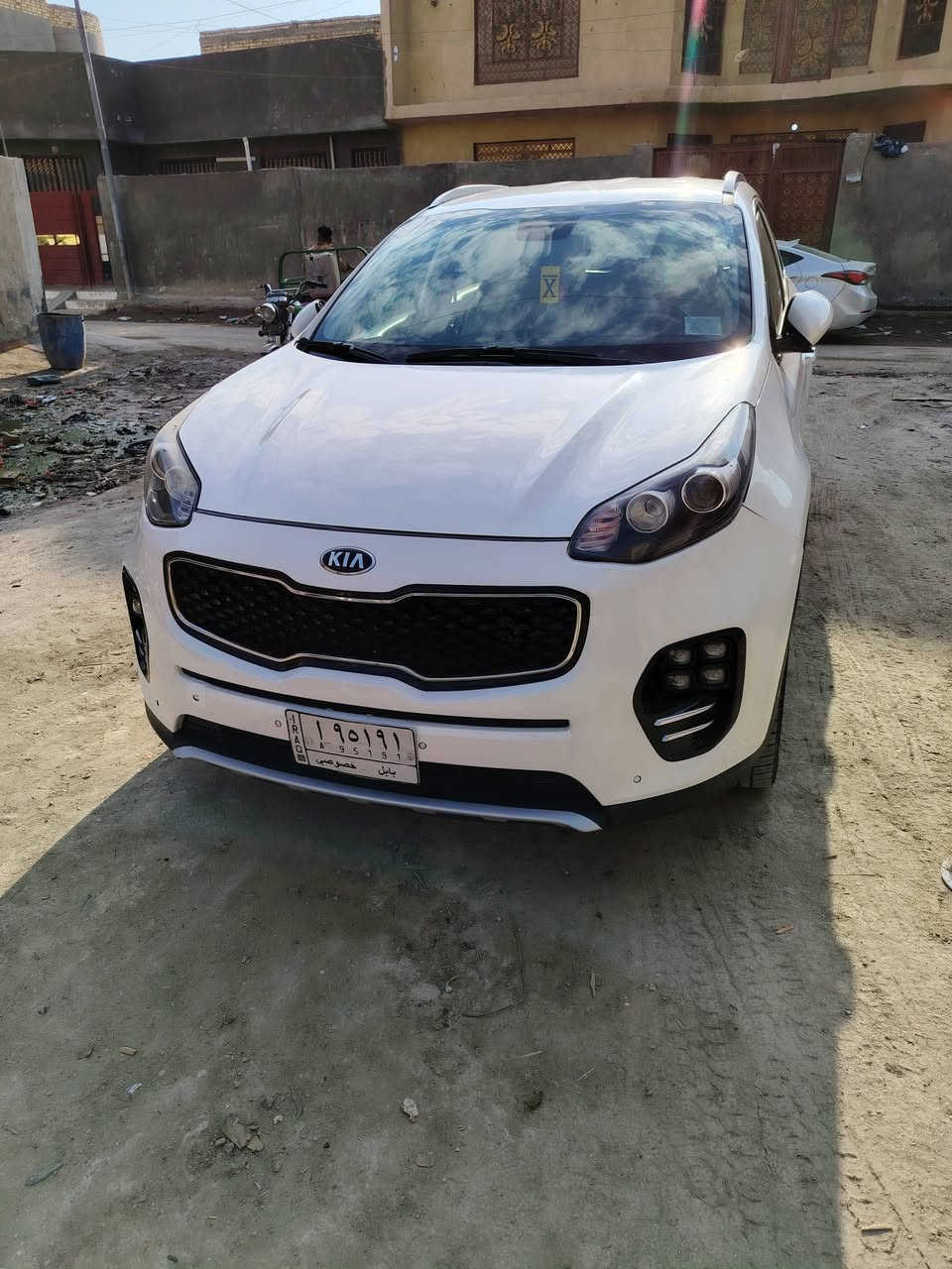 السلام عليكم سبورتج خليجيه 20 رقم بابل باسمي السعر 176 وبيها مجال قليل ماشيه 77  مواصفات ناس تحكم جهتين مثبت سرعه جير ماكينه تبريد تخم تاير جاهز العنوان باب المحاويل ناحيه الامام تفاصيل اكثر اتصال ***********
