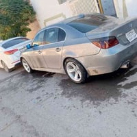 بیئێم چاوبرۆ مۆدێل 2009  مەکینە 528 تۆماتیک فول فول مواسەفات بەناو خۆم...