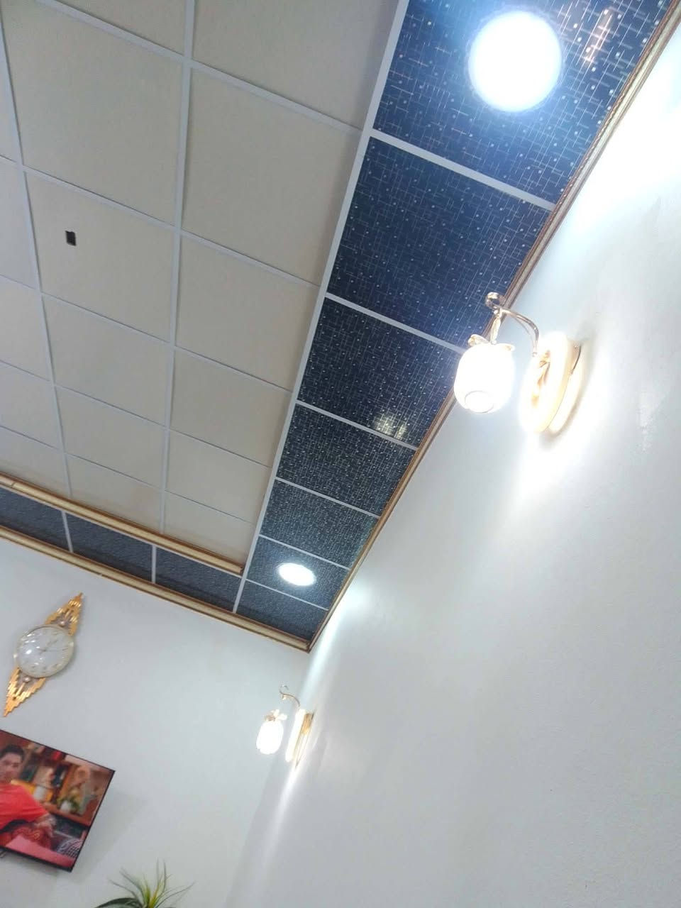 دار البيع مساحه 100 متر قاط واحد
تحرير الحولي طابو زراعي سند 25 جزء ثاني 

قرب سنتر حولي خدمات كامله سعر  56 

***********
