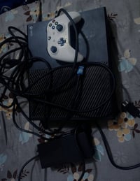 اكس بوكس ون فات • ٥٠٠جيجا • كامل ملحقاته