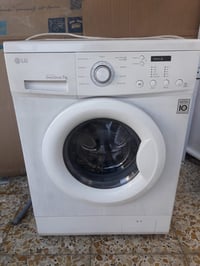غسالة للبيع /LG حجم 7kg... بغداد/07714953252