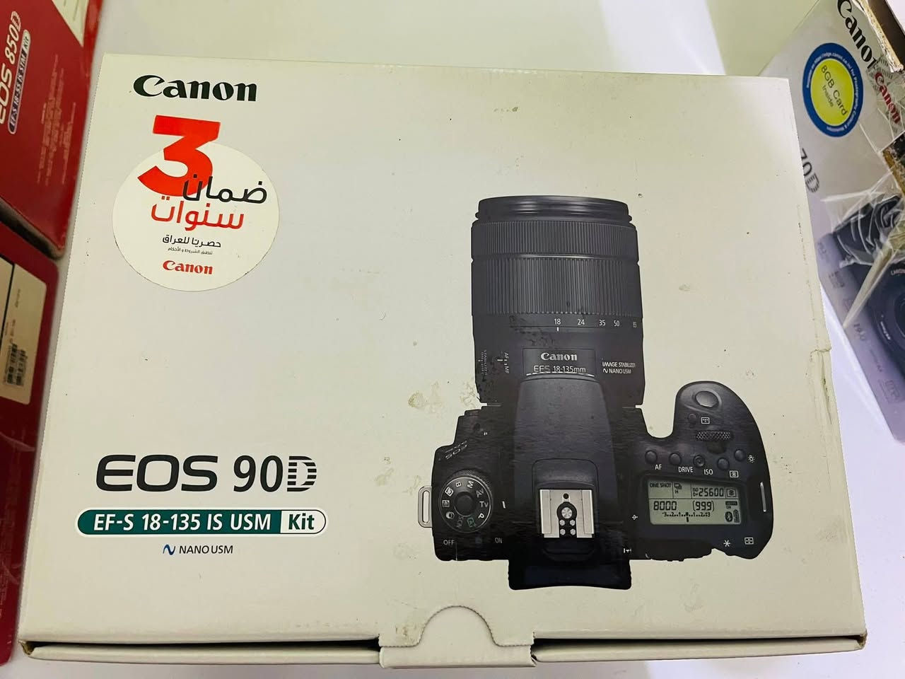 كانون 90D مع عدسه 18 135  صنع يابان  مواصفاتها  تصوير فديو 4K  شاشة متحركه ولمس  دقه 32 ميكا

 بكسل  شترها سريع جدا 10 لقطه بالثانيه  

الكامره نضيفه جدا مكفول من اي عطل  

او تصليح  مستخدم واغراضها كاملة مع الكارتون  

 مع رام 32GB الاصدار السريع / مكاني ميسان العمارة ***********
