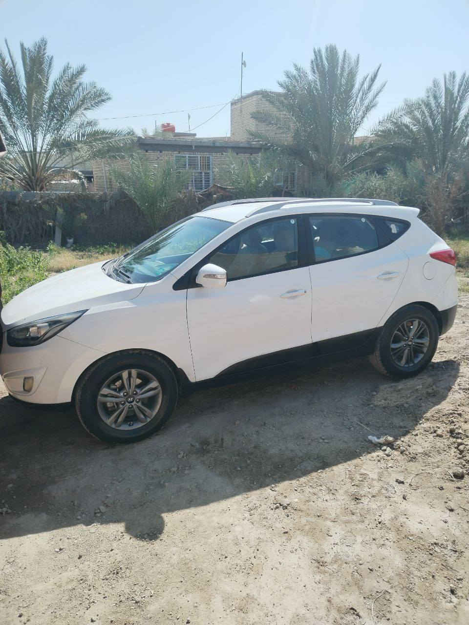 السلام عليكم توسان 2015بسمي.رقم.جديد.داخله.هزه.محرك1800مكاني.بابل.القاسم.(ع)رقمهه نجف السعر 130رقمي.***********
