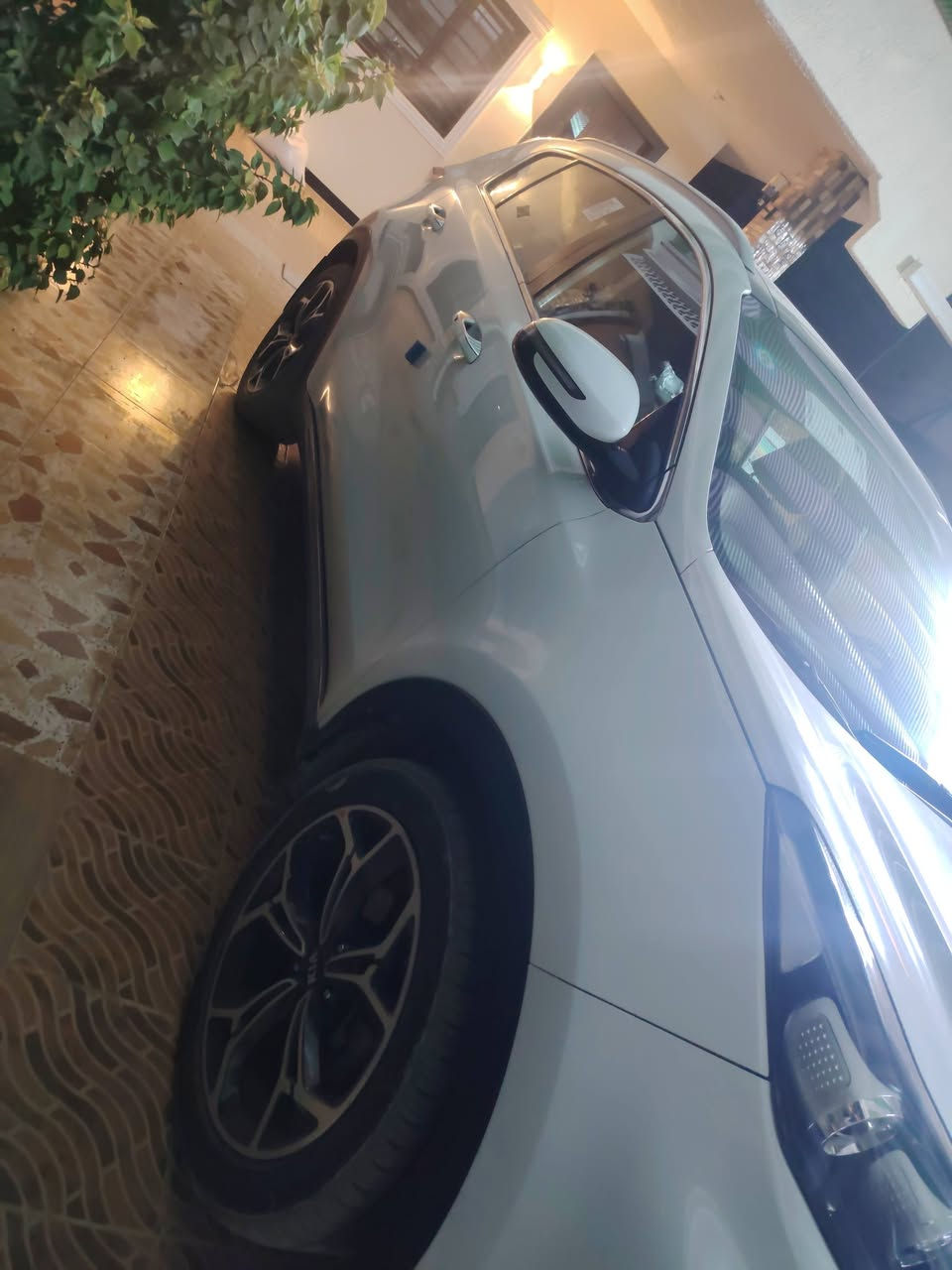 السلام عليكم
كيا سبورتج خليجي(جيتي لاين)  
 موديل 2019
ماشية 55 الف
 فول 1/1 اعلى فئة بالموصفات معوفة لجيتي 
موصفاتها : 
مكينة 2000 دوش
بصمةتشغيل
بصمة عدد 2
وبصمة ابواب 
بانوراما
ترحيب عند الاقتراب
شاحن واير لس
مري شفط 
جنطه كهرباء 
لد نهاري  + بك لايت LED 
لايت ضباب
ويل كب 19
كشنات جلد + كهرباء السائق والصدر
مود درايف DRIVEMODE 3انضمه
ستيرن رياضي  
تحكم ستيرن فول مع تحكم بلوتوث
قطعتين تبريد امامي خلفي 
سايد بريك بصمة 
لايت اوتو
اريل نفكيشن
حساس امامي
حساس خلفي
نضام منحدرات
5 ويل مال جيتي
شفتات ستيرن
شاشة اعطال
مكفوله 
رقم بغداد باسمي تحويل مباشرة 
220 ورقه 
اي استفسار 
*********** واتساب 
مكان بغداد قرب مجمع البدور
