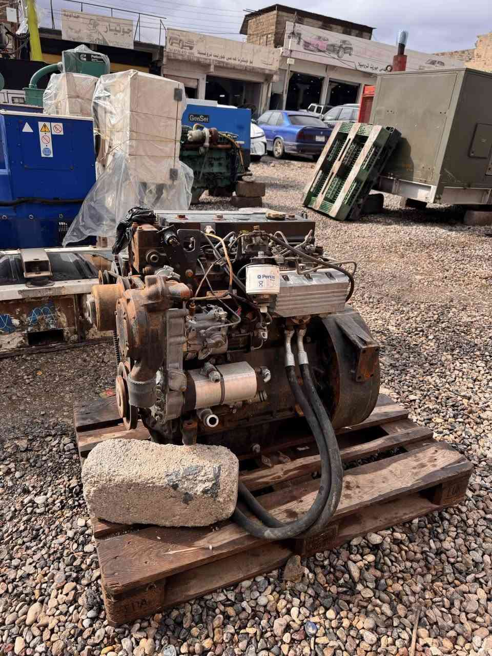 محرك بيركنز ٤ سلندر توربو حجم ١٠٠ مال اليه وارد بريطاني عنوان زاخو ***********
