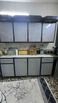 كاونتر المنيوم سنك مرمر محلق مع اضائه نضيف جدآ سعر ٥٠٠للأستفسار 077393...