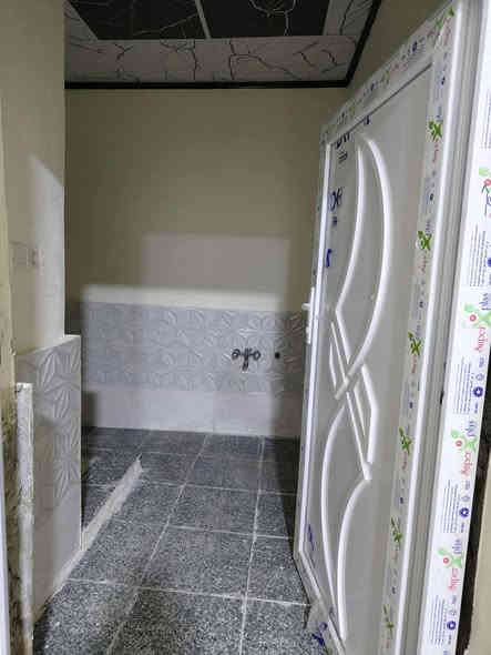 مكتب طارق المولى بيت ايجار حي السكر تجاري الموقع  الشارع العام 
مساحه 350 طابق ونص الطابق الاول 3 غرف نوم كبار ومطبخ ومخزن وهول وصحيات الطابق الثاني غرفتين نوم وحده بيها غراض ومقفوله وهول وصحيات ***********
