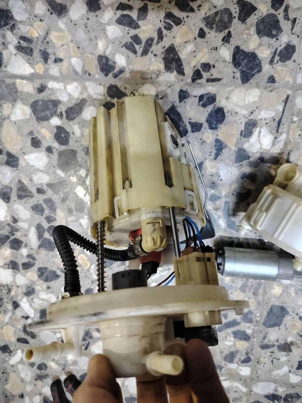 السلام عليكم غراض اكسنت للبيع للستفسار ***********
