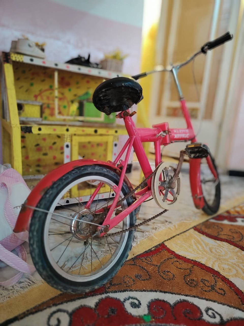 بيسكل طباگي للبيع نضيف كدام عينك السعر السعر 35 الف ويه مجال قليل للشراي..(فقط تاير وره عوززه رگعه بالف)// العمارة الحولي مقاطعة ال14.. 
*********** بيه واتساب
