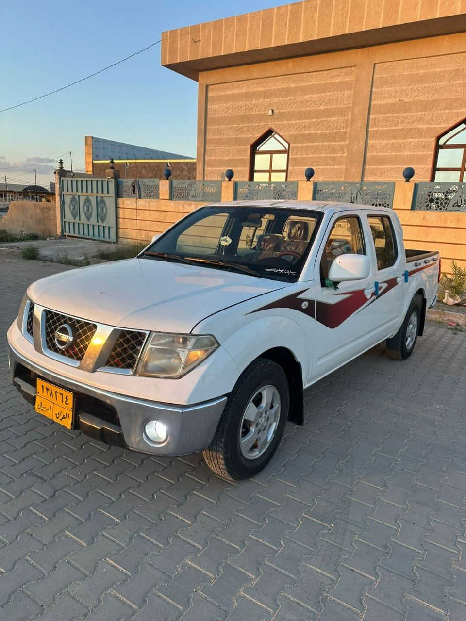 سلام عليكم للبيع فقط نيفاره مديل 2013بلاديه كير محرك حداديه بدي كفاله لا ضربه لا صبغ لا تبديل سعر ١٠٥وبيه مجال رقم اربيل تحويل او وكاله مضمونه مكان السياره نجف رقم الهاتف ***********
