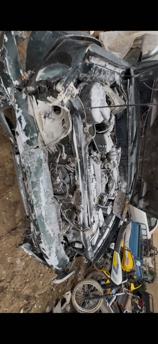 السلام عليكم 
برادو 2002 كويتي فول مواصفات vxرقم بغداد نكليزي 
سابقن جانت كفاله عام 
السياره الله يجفيكم الشر تعرضت الحادث 
ولحمد الله على كل حال 
أبيعها على حطتها 
السيارة ضررها من لمام ولجاملغ المامي ولبنيد ولقماره 
صفحت السايق مكفوله ولثانيه بيها طخات قليله 
ولقماره طاح عليها التيل 

عندي تصوير فديو كامل لها تجي خاص او واتساب ودزلكيا واضح

مكانها واسط  

السعر 60 وبيها مجال 

*********** دهل اوران, واسط
