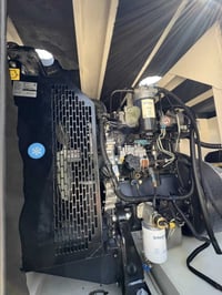 عرض 👈🏼موالد بيركز انكليزي اصلي 33 KVA اجبيلي  👈🏼كاتم نسبه الكتم 90/100...