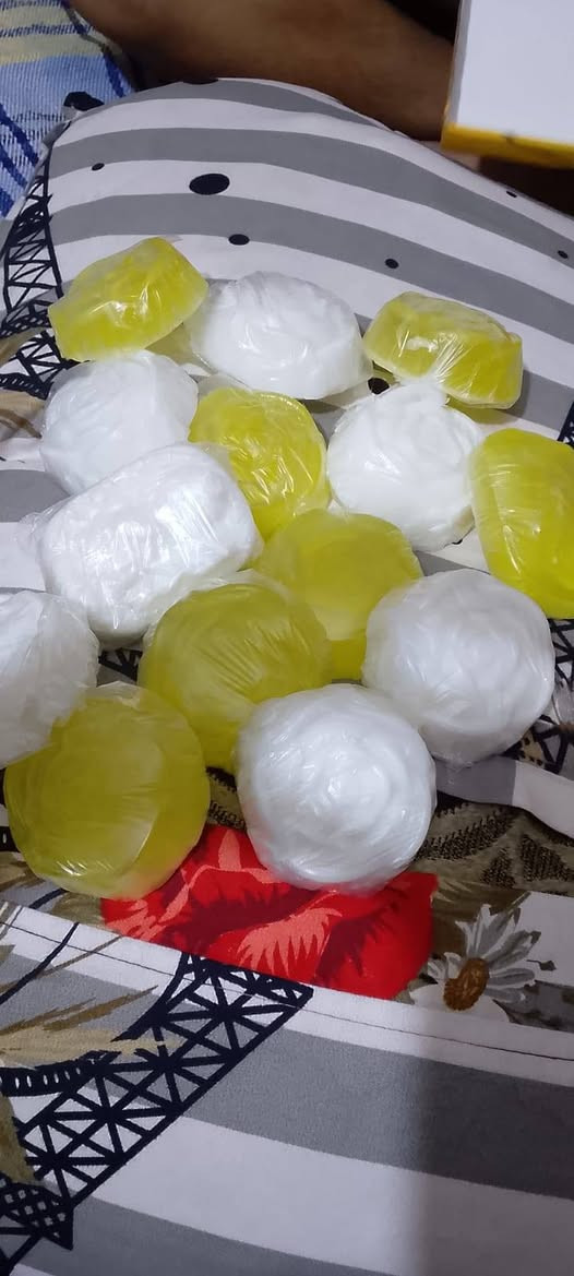 مرحبه صابون بشره وبياض صنع درجه أوله درزن ب٧.  ١٢ قطعه بلعافيه ع ياخذ ربح خير منالله صاحبه مشروع ع باب الله
وتساب  مكان الأمين ثانيه ‎***********
مرحبه صابون بشره وبياض صنع درجه أوله درزن ب٧.  ١٢ قطعه بلعافيه ع ياخذ ربح خير منالله صاحبه مشروع ع باب الله
