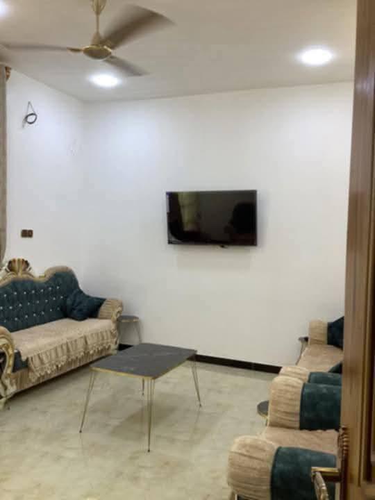 _بسم الله الرحمن الرحيم_
🏠منزل معروض للبيع طابوو صرف 

🧭في الاسكان القديم خلف محطة المجاري 

⛳ مساحته 135م وعرض الواجهه 12 متر

🏘️ غرف نوم عدد 3

💺صاله 

🧂مطبخ 

⛲ استقبال 

🚧خدمات صحيه (خارجيه وداخليه) 

السعر مناسب🚦 88 مع المجال

       ـــــــــــــــــــــــــــــــــــــــــــــــــــــــــــــــــــــــ

#للاستفسار 

📞 ***********

📲 علي الجبوري/ابو مهيمن
