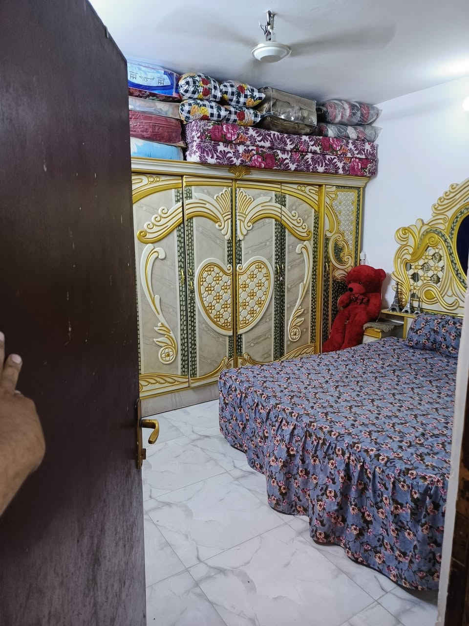 السلام عليكم بيت  المساحه 70متر واجه 7نزال 10 زراعي حجي عماد  خدمات كامله كهرباء مي مجاري السعر 45قابل لتفاوض *********** بي واتساب
