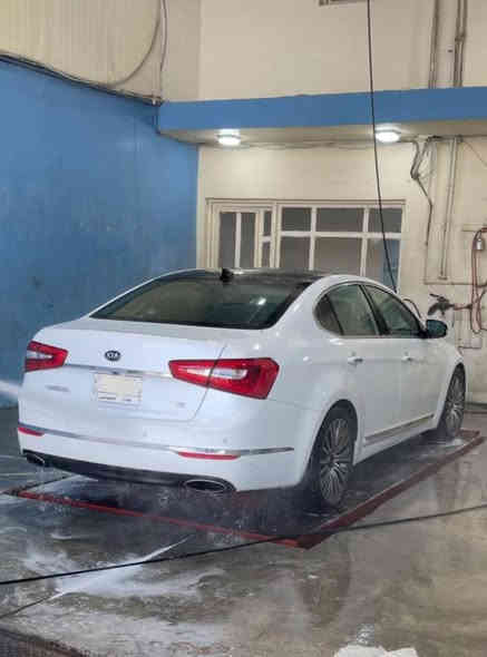 كيا كادينزا 2014 رقم بغداد فول مواصفات هند بريك بصمة اتوهولد رادارات داخل اسود تطعيم صاجي وبقية المواصفات كاملة ميحتاج اذكره 
السيارة وارد بدون حادث فقط دعامية اماميه مبدلة وبالعراق البنيد انطخ الحافة مالته صبغته  
.السياره مكفوله من الحادث كفالة گير محرك كافة الميكانيكيات حدادة صدر جديدة منظومة بنزين ادامة كاملة تخم تايرات باتري اي سي ديلكو منظومة تبريد كاملة مبدله السيارة على ايدي دهن وفلاتر كاملة اصلي كل تبديلة مال جناي السيارة . السعر 138 
تلفون ***********
