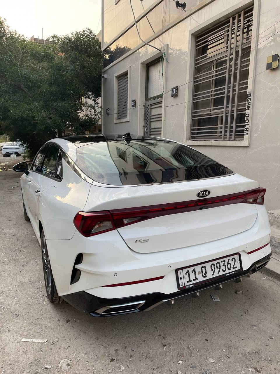 K5 2021  وارد خليجي
محرك 2000 دوش
رقم بغداد 
فول مواصفات 1/1
ماشيه 76km
بيها بارد ورش صبغ بسيط بهلال الجاملغ الخلفي عكس السائق كما موضح بالصوره
ب195$ ورقة وبيها مجال بسيط
.
فقط واتساب ***********
