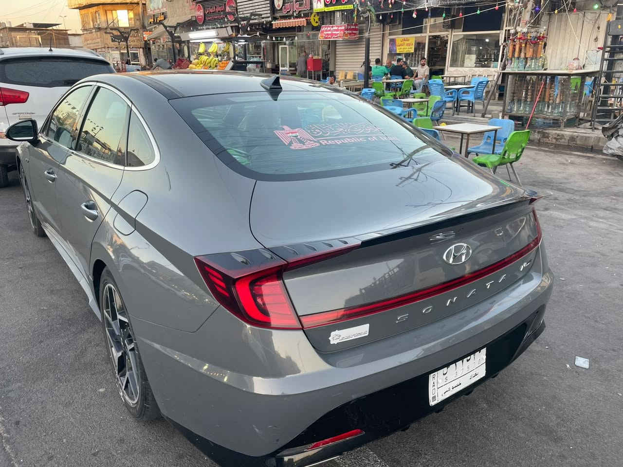هيونداي سوناتا أن لاين (N Line) امريكي
المحرك: 2,500 تيربو 290hp 
سنة الصنع: 2021
الممشى:7400 ميل
اللون : أسمنتي 
المواصفات: اعلى فئة Nline
- فتحة سقف بانوراما
- حساسات
- رادار جانبي ، رادار امامي ، رادارات جانبية
- نقاط عمياء
- قيادة آلية ، محدد سرعة ، تحديد الخروج عن المسار
- 4 وضعيات قيادة
- شفتات بالستيرن
- تشغيل عن بعد
- اوتو هولد
- سايد بريك بصمة
- كامرة خلفية دوارة
- مقاعد كهربائية ، كنتارا وجلد بختم N line
- تدفئة و تبريد قطعتين
- شحن لاسلكي
- سستم صوت Bose
- ابل كار بلي و اندرويد اوتو

 اللوحة: رقم بغداد معوقين سنتين تصير حرة
صاحب السيارة موجود   
مكان السيارة: بغداد  
السعر: 148
 الرقم:  ***********
