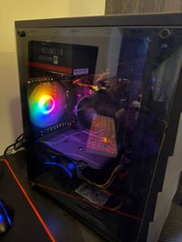 من رخصت الادمن بي سي للبيع سعر 400  الف  مواصفات عندي pc  رقم تلفون 07...