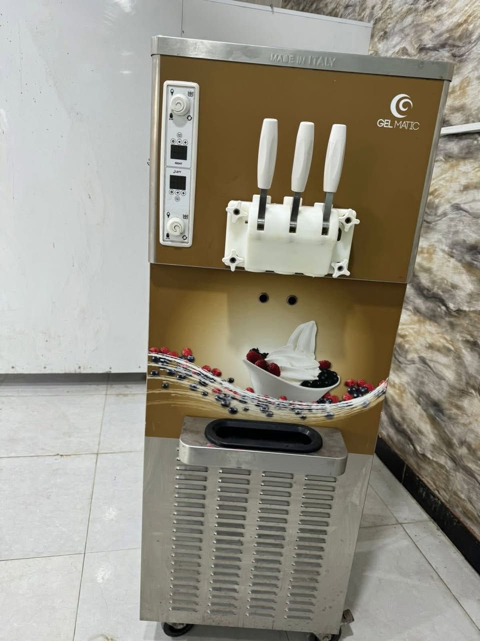 ماكنه سوفت ايطالي
ماكنة انتاجيه ايطالي 
عارضه نظافه ٩٠٪؜
ماكنة ازبري هوسك عدد ٢ 
للأستفسار ع الخاص
مكان البصره


**إذا كنت صاحب هذا الإعلان وتريد حذفه لأي سبب، رجاءا أرسل رسالة إلى الدعم الفني**