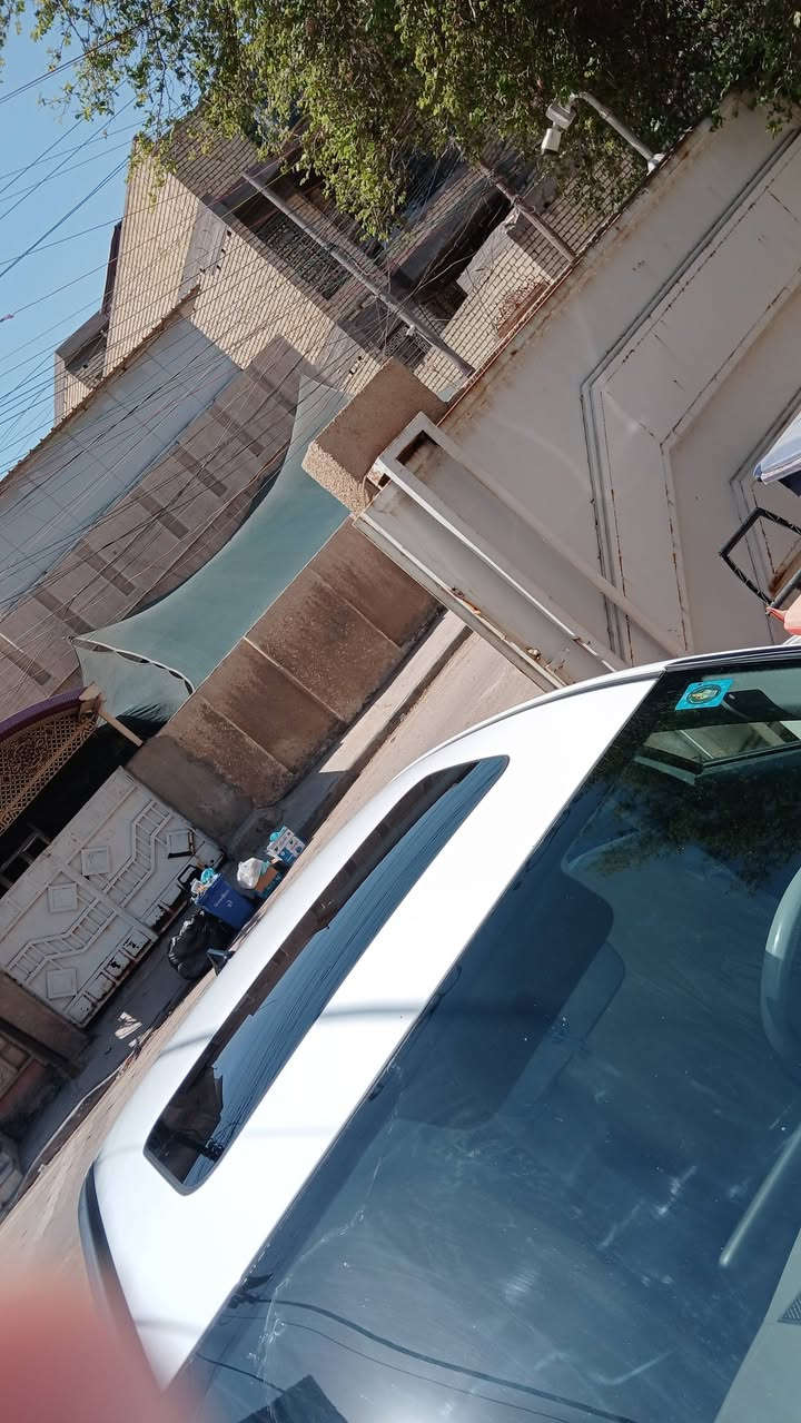 السلام عليكم
النترا موديل ٢٤ خليجي
سيارة مكفولة عدا بارد جاملغ  ايمن امامي اصبعين و ربع دعامية الخلفية صبغ
سيارة بسمي تحويل ثاني يوم سيارة ماشية ٣٣ لبف حقيقي 
عنوان سيارة بغداد 
رقمي ***********
 للبيع فقط
للعلم محرك الفين
السعر ١٧٦
