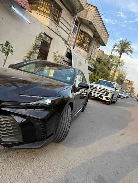 السلام عليكم 
تويوتا كامري ٢٠٢٥ هايبرد ماشيه ٩ آلاف 
السيارة وارد أمريكي جاملغ خلفي بدون دواخل كما موضح في الصوره 

المواصفات 

مقاعد جلد 
رادار امامي 
نقاط عمياء 
كاميرا خلفية 
شاحن لاسلكي
كرسي كهرباء 
تدفئة مقاعد 
تشغيل عن بعد 
مستشعر وقوف 
بصمتين 

السيارة ما ناقصها اي شي بأسمي شخصياً 

مكان السيارة بغداد 

للإستفسار :- ***********
