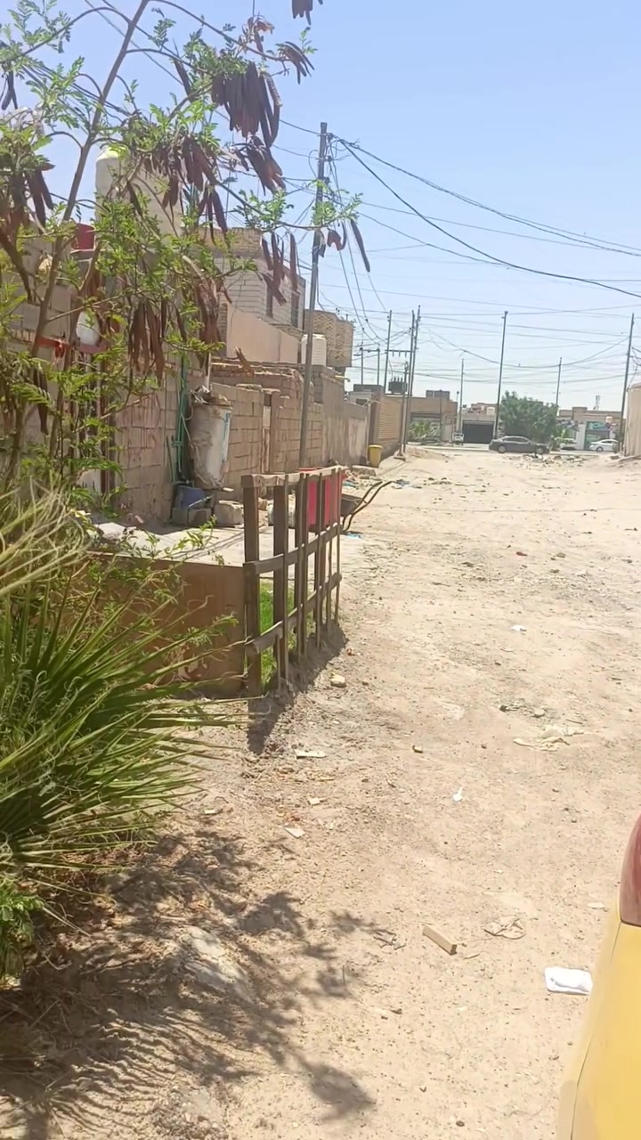 البيع بيت زارعي بيه وصل المساحة 120 بي 2  صحيات خارجي وداخلي متوفر بيه كل الخدمات  ناصريه حي التحرير نهاية المعدان يم صيدليه الكناهره قريب على الشارع العام  لتواصل *********** سعر 48
