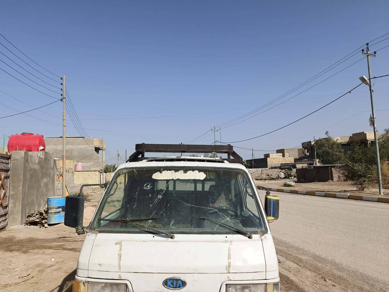 سلام عليكم كيا موديل 96 سياره محرك  مكفول وسعر مناسب  الاستفسار عل الرقم  ***********
