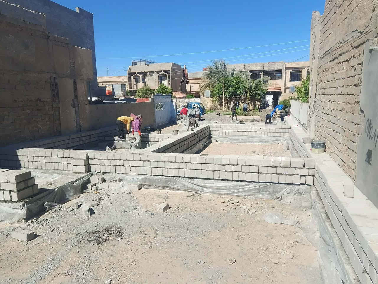 تم بحمد لله مباشره وضع. حجر الاساس 😍😍اشراف وتنفيذ احد المنازل في القادسيه من الصفر ) مقاولات عامه بناء وتطبيك ارضيات وجدران وترميم المنازل تأسيس ماء ومجاري وتأسيس كهرباء ولدي كادر متكامل للمشاريع  ✨تصميم-تنفيذ-اشراف-استشارات هندسية✨
من الفكرةالاولى لآخر حجر تفاصيل دقيقةونتائج تدوم 💯 للاستفسار الاتصال او مراسله. واتساب ***********
