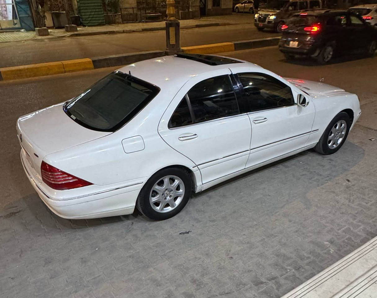 مرسيدس غواصه 2001 رقم بغداد راعيها بلبصره 
مكينه كير تبريد حداديه تخم تاير لايت زنون بلادي 
6 سلندر السياره جاهزه 1/1 للتواصل 
*********** Singapore
