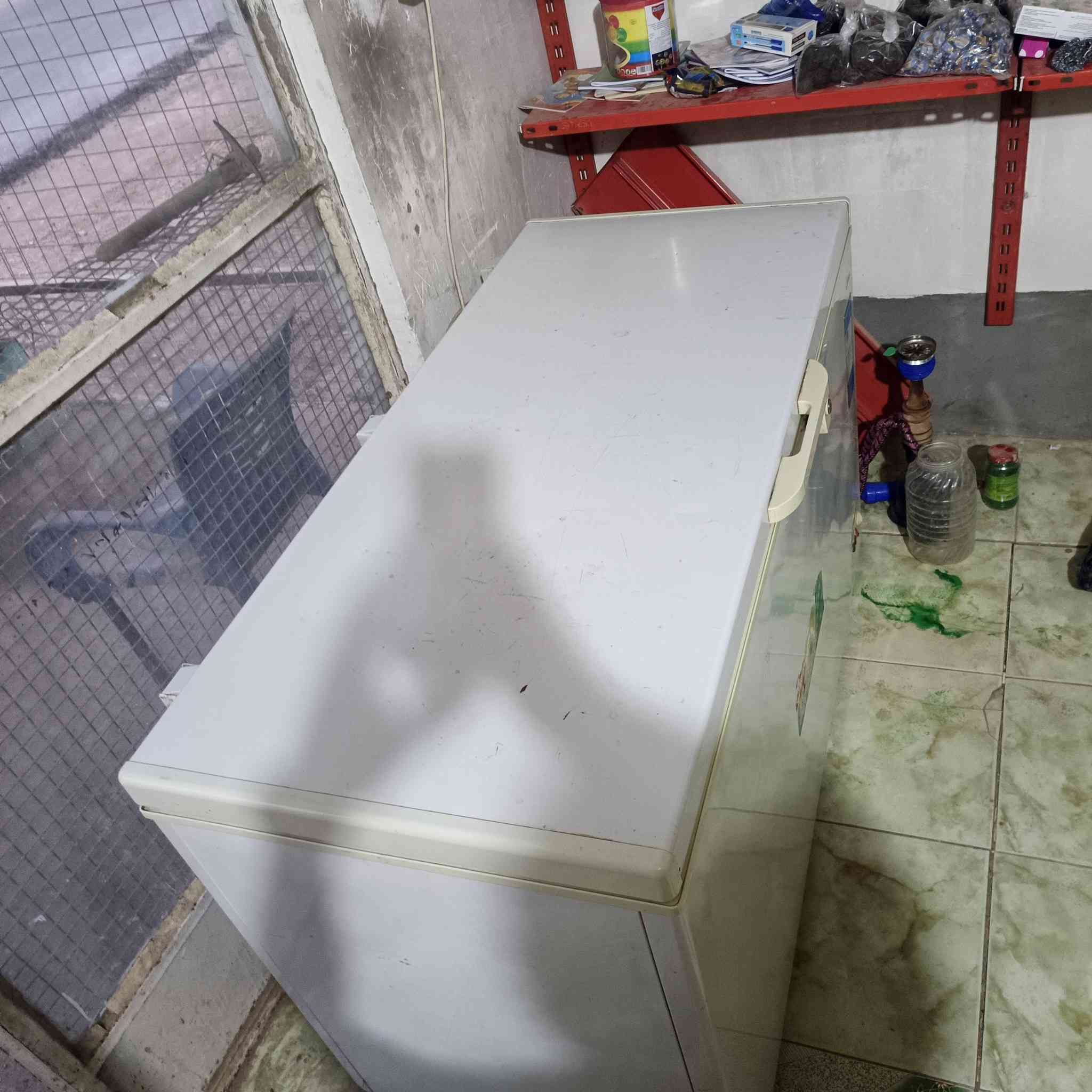 سلام عليكم
مجمده 250وبيه مجال 
وثلاجه100
وبراد 30
لبيع 
***********
