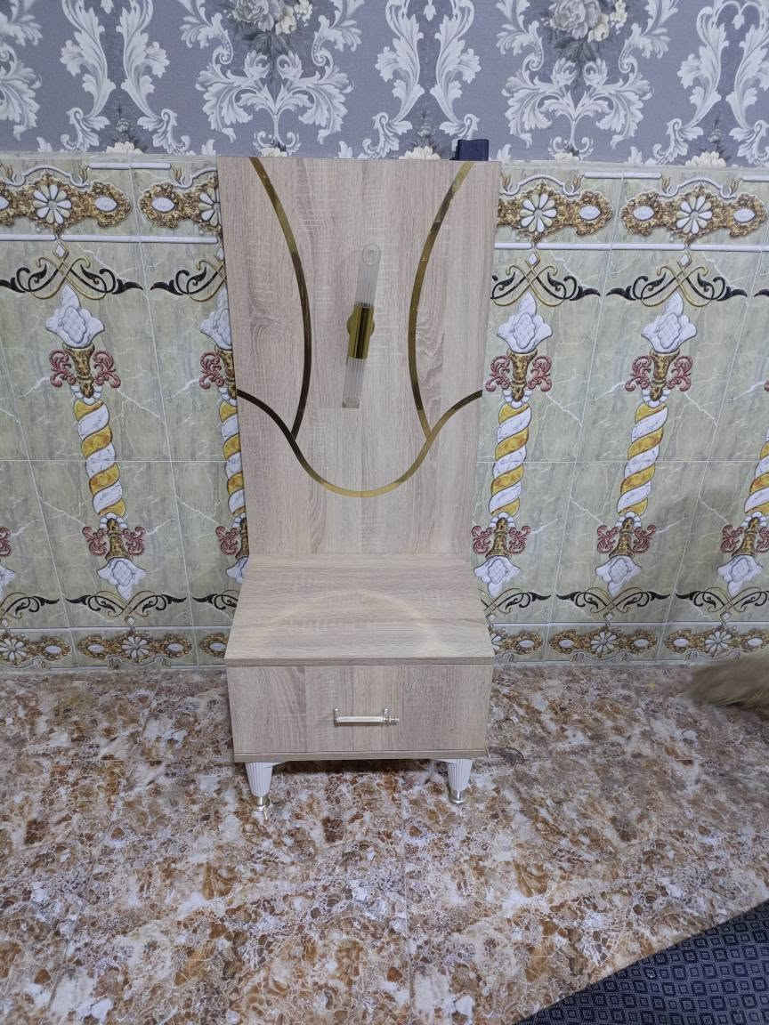 السلام عليكم غرفه نوم تركيا حجم وسط نضيفه كلش مابيه اي  ضرر السعر ٤٥٠  ولشراي يتصل موجود واتساب *********** البصرة, العراق
