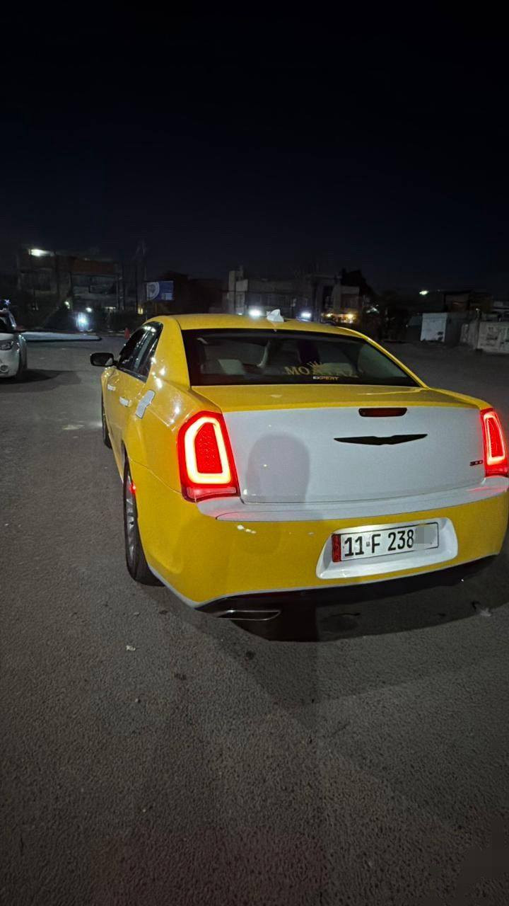 السلام عليكم اوباما 2020 مواصفات تورن رقم بغداد باسمي جاهزه بيه خط بغداد بصره ومصفره هيئه ماشيه ١٤٣ الف ميل حادثه بس شويه بالدعاميه الخلفيه وطاك ارباك البرده الباب  الخلفي حداديه اكسل كله جديد اصل ٢٠٢٠ لا معاليه ولاشي مشدود عليه منظومه غاز ٦٠ لتر وصرفه خير من الله للاستفسار الاتصال على *********** السعر ٢٧٥ $ يعني دفترين وخمسه وسبعين ورقه
