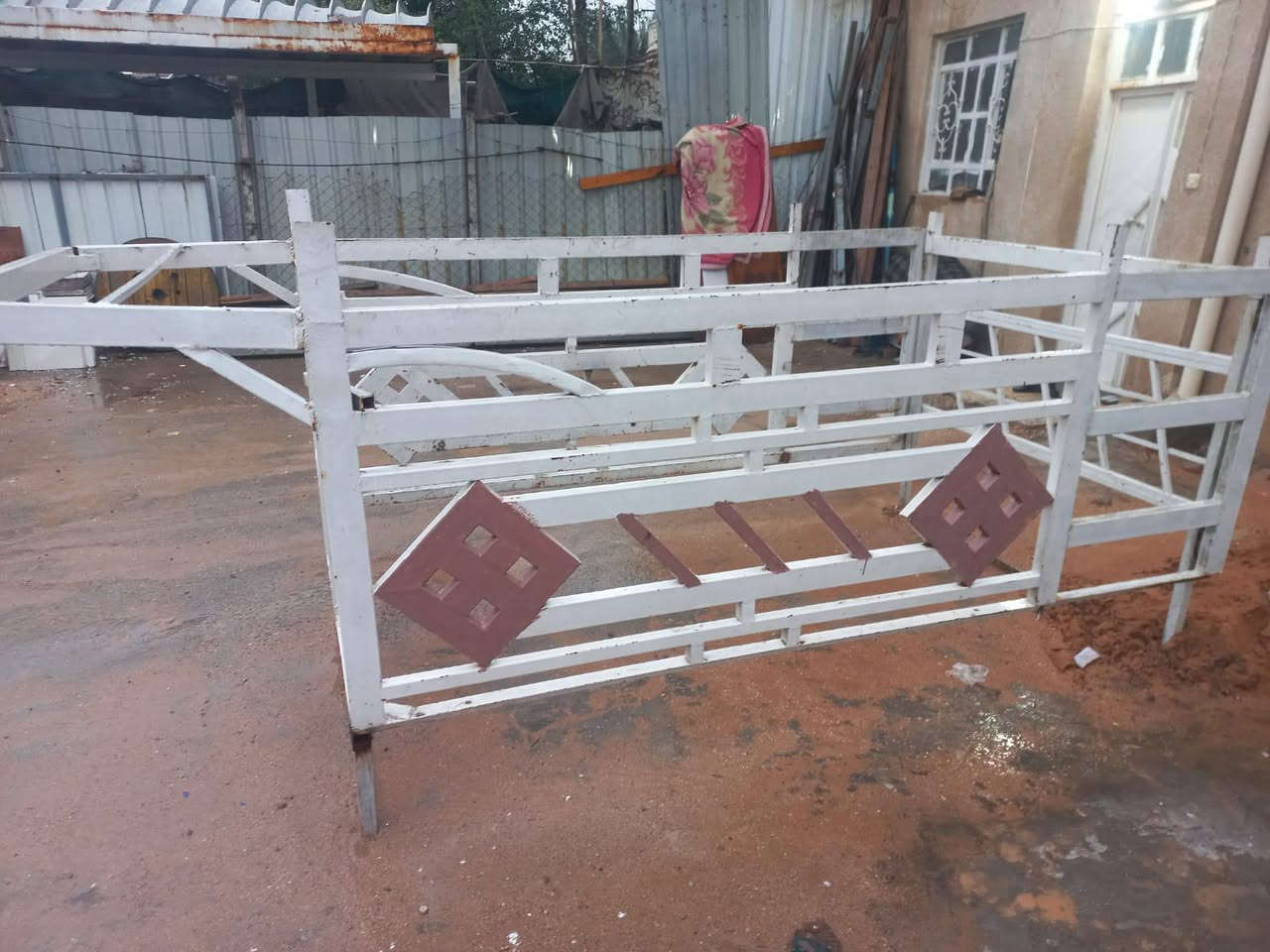 محجر كيا ارتفاعه 102سانتي متر و صفاح البدي ينتفتحن بوجود المحجر ميضايق فتحت الصفاح 
السعر 300,000 دينار و بي مجال
العنوان النجف الاشرف
 للاستفسار الاتصال على 
هذا الرقم ‎0783 110 4511
