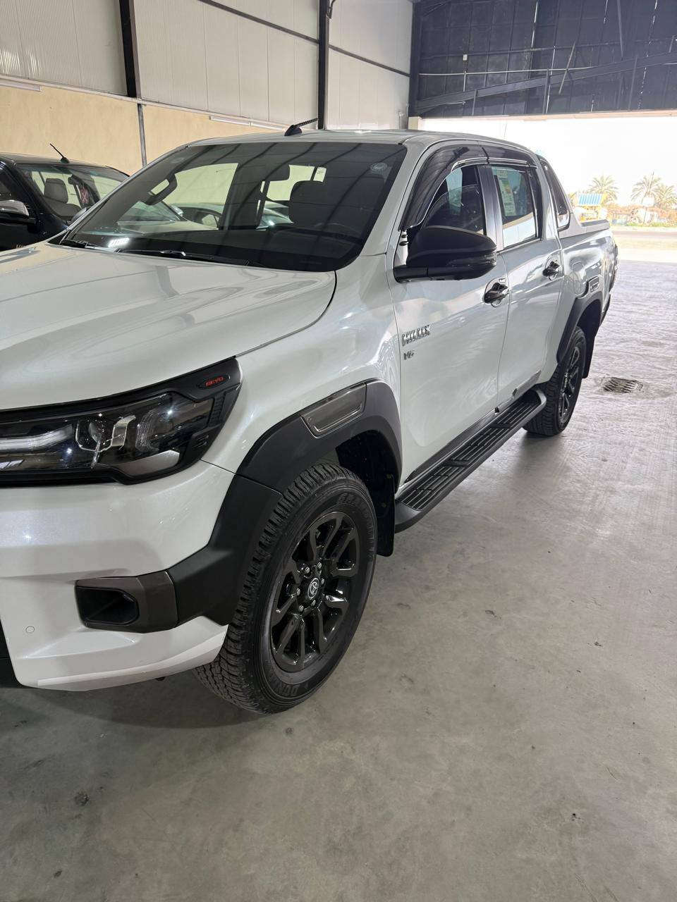 سلام عليكم
تيوتا هايلوكس فنجر للبيع 
موديل 2025
الممشى 23
رقم اربيل 
للاستفسار الاتصال على الرقم ***********
مكان السيارة ديالى خان بني سعد
