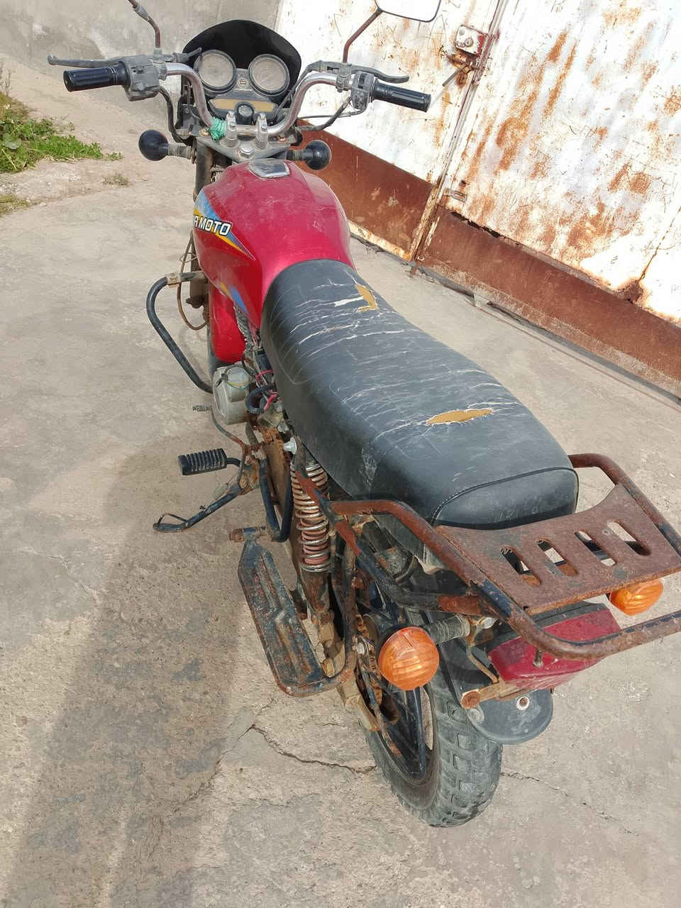 سلام عليكم دراجه بوكسر لبيع اوراق محرك نضيف اوراقهئ موجوده المكان شيخ سعد لستفسار الرقم ***********
