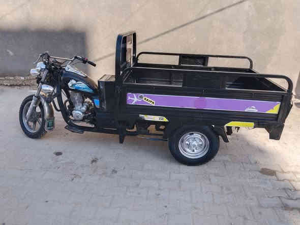 سلام عليكم موديل 19 محرك مفتوح بدي مصبوغ اي اخياس ماكو ركبه مشروطه هاذه رقمي الشراي يخابر وي دلل خاص ما موجود ***********
