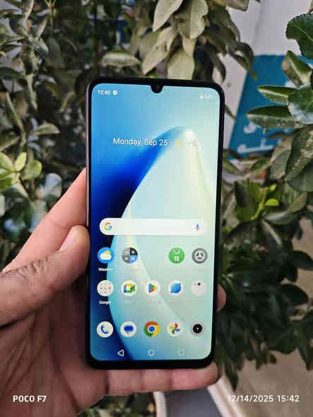 REALME C51

زاکیرە 128 گێگا 
ڕام 4+4
پاتری 5000

نرخ : 95 هەزاروقفڵ 

***********
***********

بۆ گەیاندن نرخ 5 هەزار

ناونیشان قەڵادزێ
