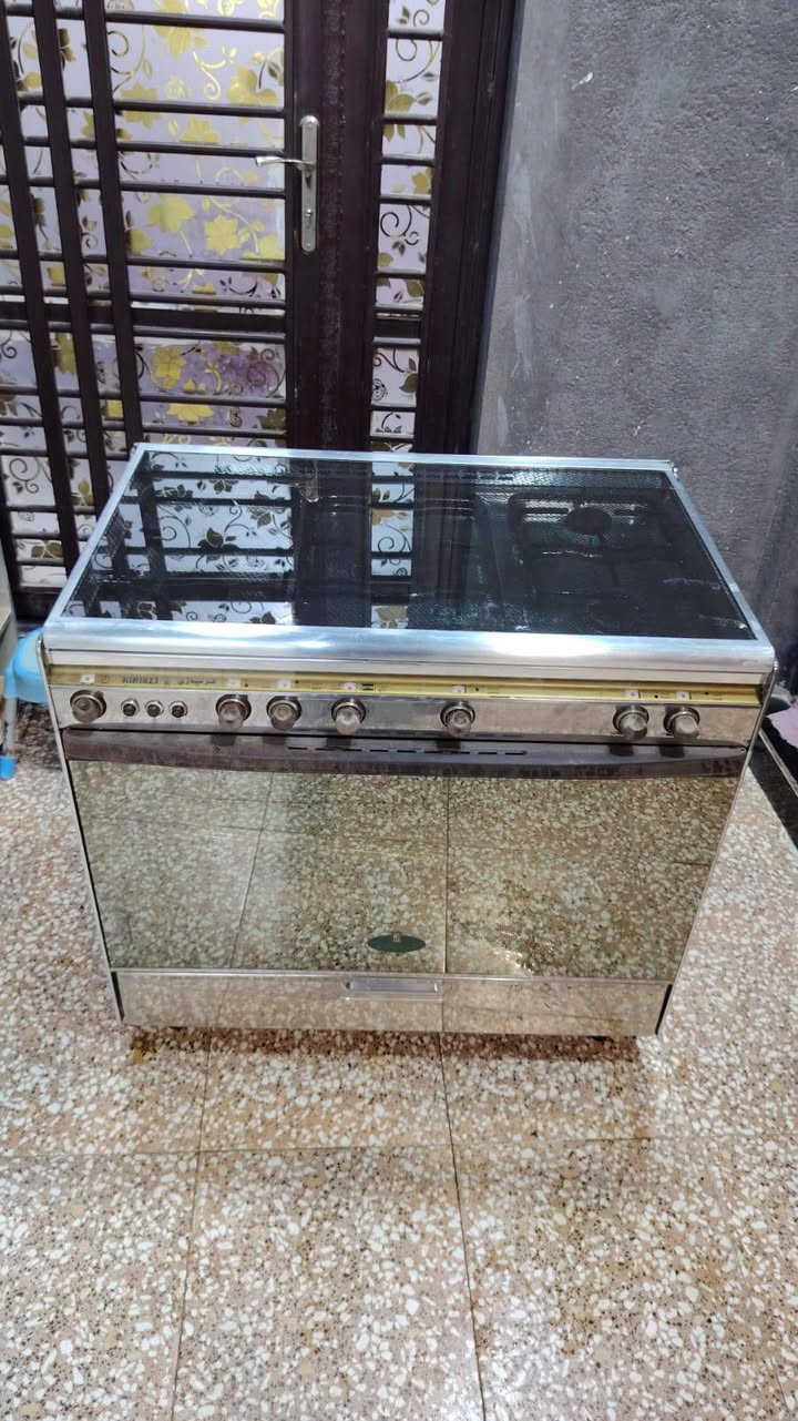 ياالله
سلام عليكم 
طباخ گريازي مصري الاصلي استخدام كلش قليل 
شرط الفحص تفحص وتشوفه واقتنع بيه يلا تأخذه 
ماخذه ب550 صارله ثلاث اشهر رايده ب200 لغرض ضرف معين 
للاستفسار *********** 
الفداء شارع ابولبنان
