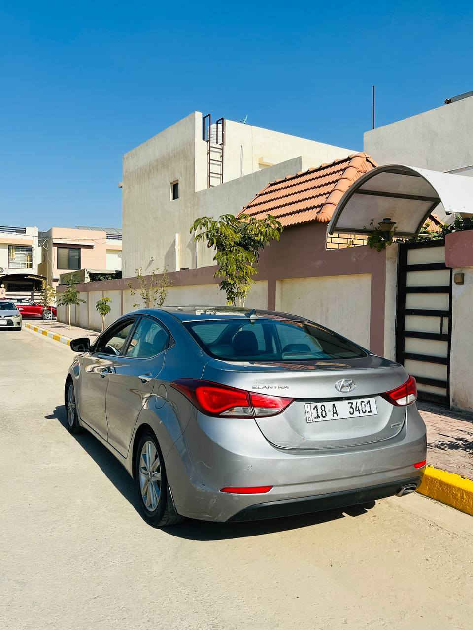 السلام عليكم النترا للبيع موديل 2014 وارد أمريكي حادثه بالجاملغ جهت السايق شويه من عنده موجدو سوناره بالمنشور كير مكينة مكفولات بصمه فول مواصفات 1/1 تخم تاير تبريد كله جاهز رقم بابل سنويه لل26 بسمي السياره جاهزه من كلشي بيه منضومة زنون كاملة عالي وناصي داخله كله مدوشم جديد حدادية كله مبدله جديد مكاني حله حي العسكري شارع 80 قرب مدرسة الرحمان وهذا رقمي *********** سعره 110 ورقات
