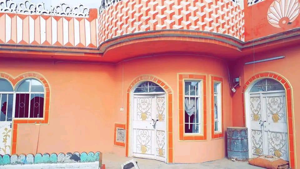 سلام عليكم) دار للبيع في بيجي حي التأميم طابو صرف قرب مدرسه عبدالرحمن الغافقي وجامع الصادق المين الستفسار التصال عل الرقام(‏‪***********‬‏) ***********)‏‪***********‬‏) المساحه 250متر
