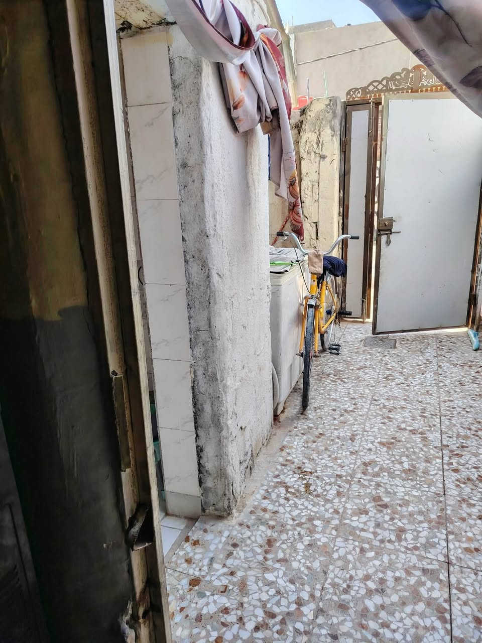 بيت مقايبل قريه الغدير خلف بانزين خانه الغدير
المساحه 50 متر 

السعر 18 وبي مجال

الاستفسار ***********
